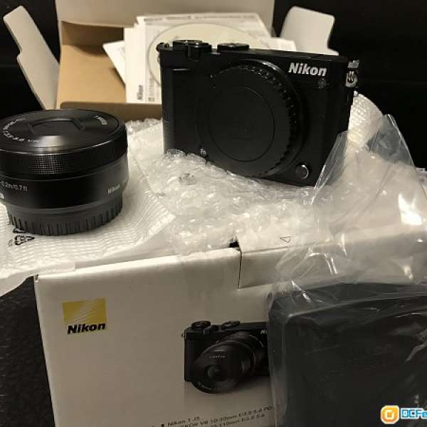 100% 新  Nikon J5 + 10 - 30mm PD Zoom VR