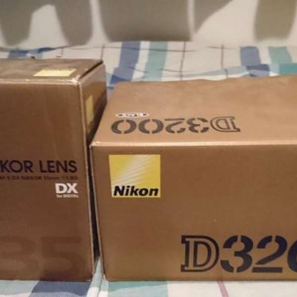 Nikon D3200 18-55mm kit set + AF-S DX Nikkor 35mm f/1.8