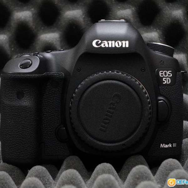 Canon 5d III  mk mark 3  95% new