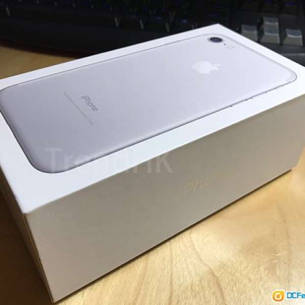 iPhone 7 128GB 銀色 (已開封)