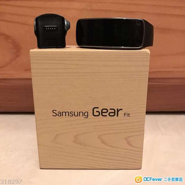 90%以上新 行貨 Samsung Gear Fit 第一代