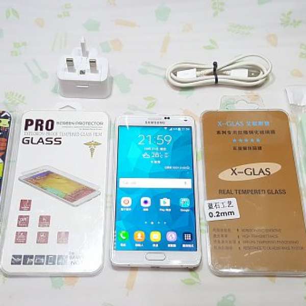 Samsung Galaxy Note 4 (三星 / 單咭版) 32GB & 3GB ram，白色行貨 (已過保)！！