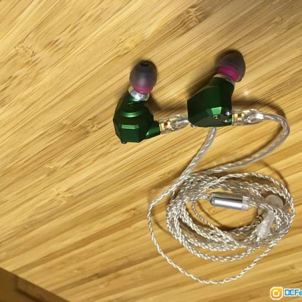 campfire audio andromeda (近乎全新)