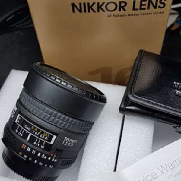 Nikon AF 16mm f/2.8D (Fisheye)