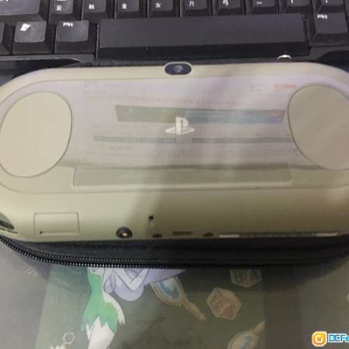 放PSV2006 黑色卡其連2games mon貼 8GB卡