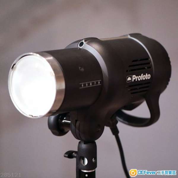 FS: 90% new Profoto D1 1000W Monolight, Hong good