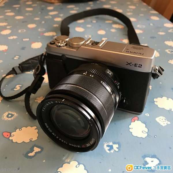 [價可略議] Fujifilm XE2 (X-E2)銀色 + 18-55 + 35 1.4 90%新
