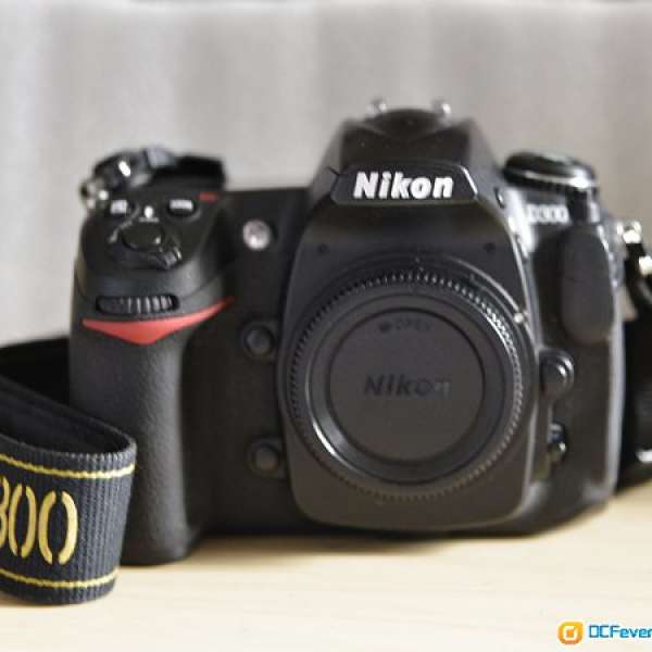 Nikon D300 Body + MB-D10 + 3 Batteries (三粒原裝電)