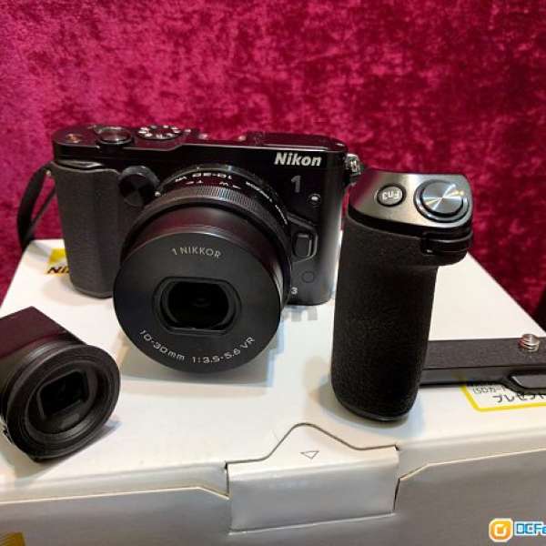 90% New Nikon 1 V3 連 10-30mm VR PD-Zoom 鏡, 電子觀景器 , 手柄