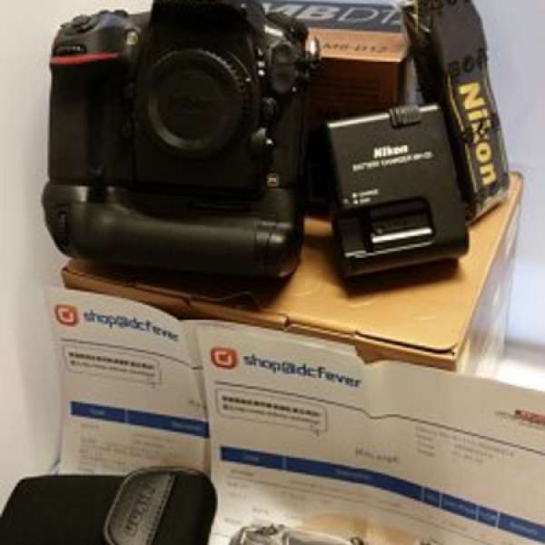 Nikon D800+MB-D12 全部行貨已過保, 有單有盒有證 90%新