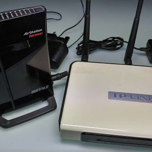 兩個舊無線 Router Buffalo WHR-G300N V2 & TP-Link WR-1043ND V1.5 當零件賣