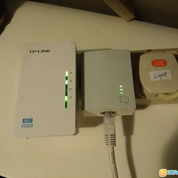 TP-LINK WPA4220KIT 300Mbps AV500 Wi-Fi 電力線網路橋接器 雙包組