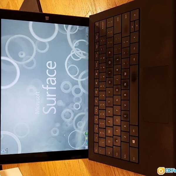 90%新Microsoft Surface Pro 3 (I5 CPU, 256GB, 8GB RAM) + Type Cover