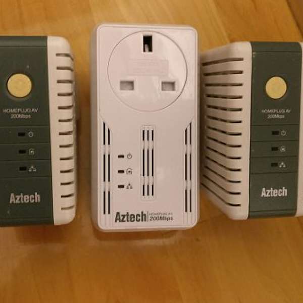 Aztec Home plug x 3 ( HL109E x 2 + HL110EP)