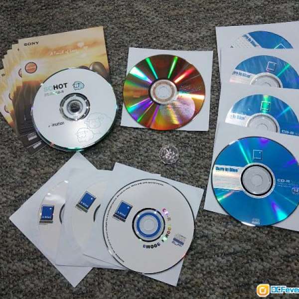 全新 CD-R咭碟 共17隻 連碟套