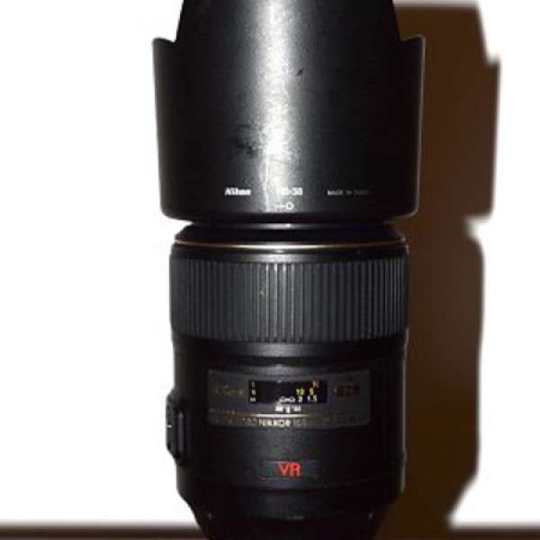 Nikon AF-S Micro 105mm f2.8 lens