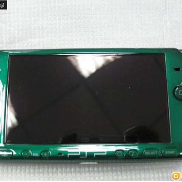 PSP 3006青翠綠SPIRITED GREEN wiFi 一隻UMD 20遊戲光碟有盒  8G SanDisk Pro Duo ...