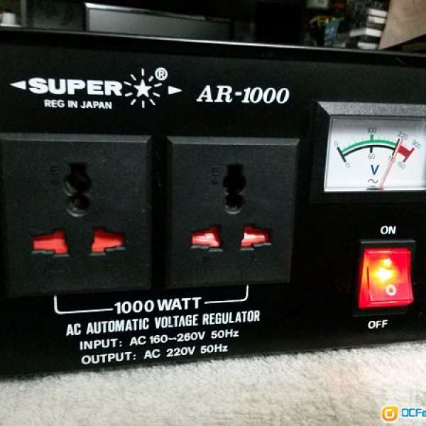 SUPER AR -1000。220V稳压器平放