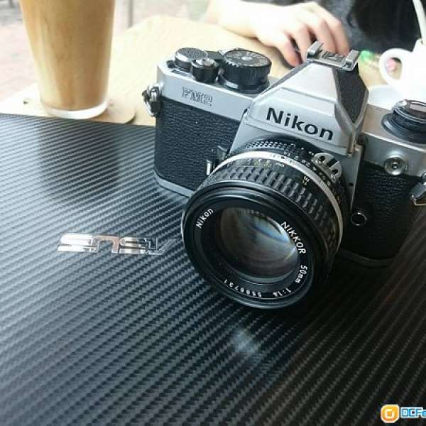 Nikon 經典菲林單反相機 FM2n 連Nikon 50mm f/1.4 Ai 定焦鏡 !!價錢可議!!