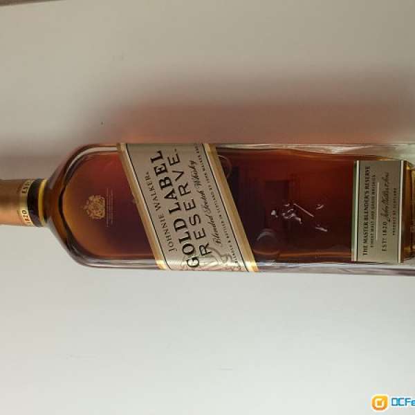 Johnnie walker gold label reserve 700ml