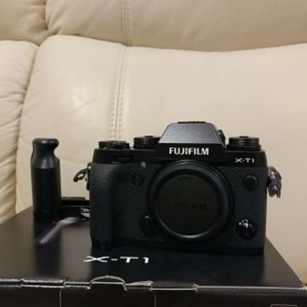 Fujifilm XT-1 XT1 X-T1 (黑色行貨過保)