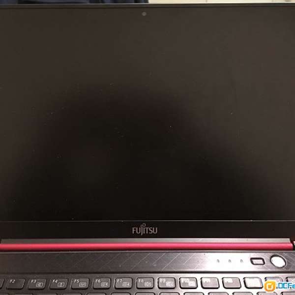 Fujitsu U772 ultrabook PC i7 (3代) + 3G/HSPA + dual boot (Win10/OSX)