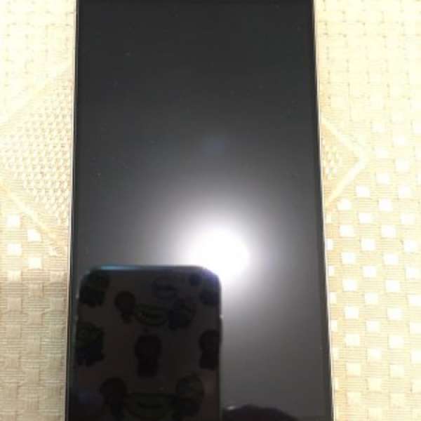 LG F460s 金色 32GB 90%新 4角小花