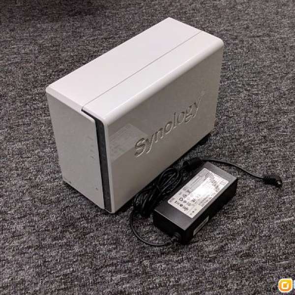 Synology DS213J + Seagate 1.5TB Harddisk 兩隻