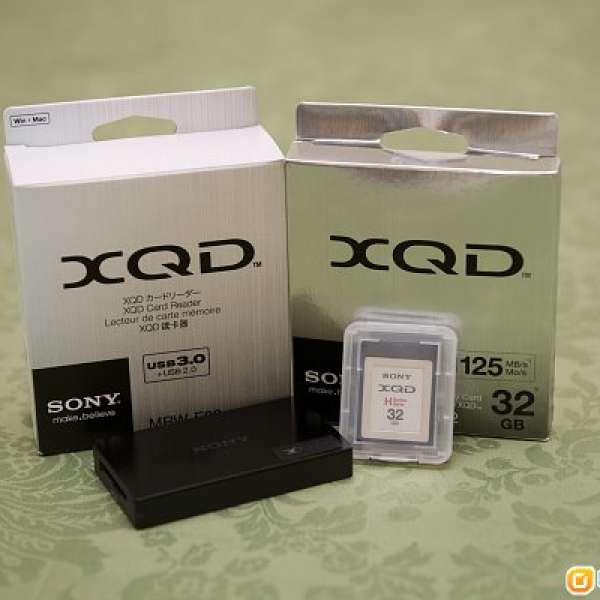 Sony 32GB XQD Memory Card and Card Reader