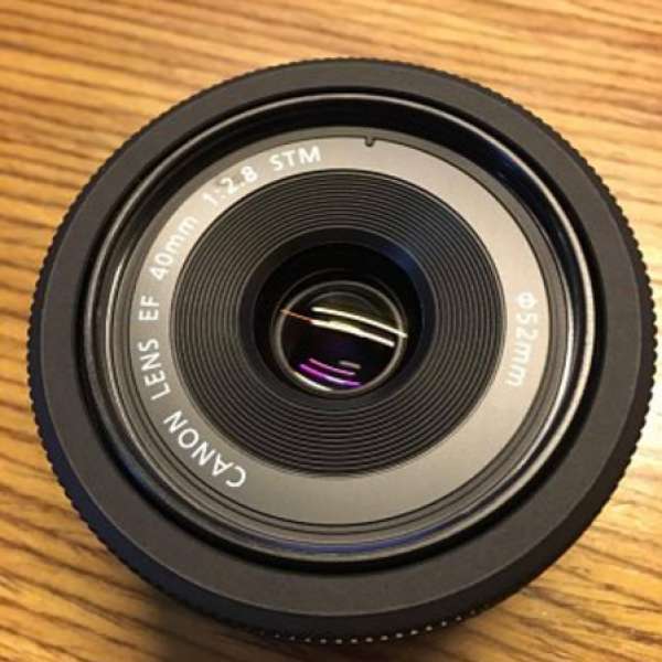 Canon EF 40mm f/2.8 STM 95% new