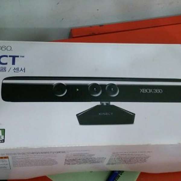 95%新有原裝盒Xbox360 Kinect  送Adventures遊戲　　　