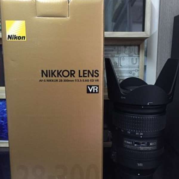 Nikon AF-S NIKKOR 28-300mm F3.5-5.6 G ED VR