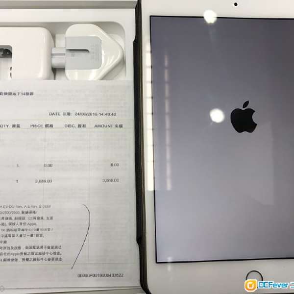 9成新 apple ipad mini4 4g 16gb 金色 全套有單跟一個機套 保養2017年6月24日