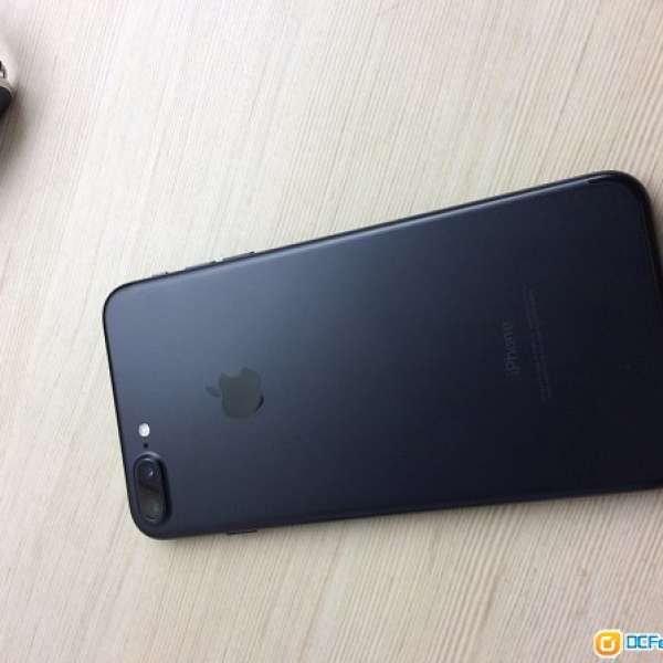 iPhone 7 plus 128gb 啞黑(連AppleCare) 保養至2018年10月