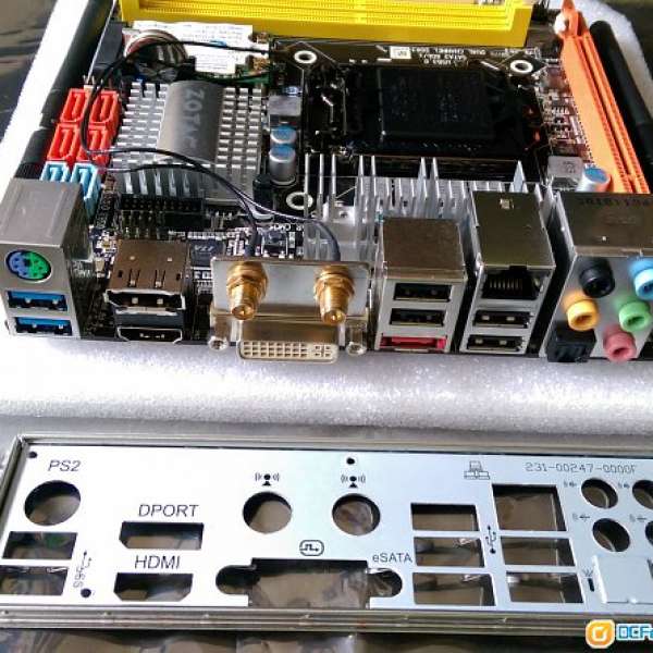 (H67 ITX)ZOTAC H67 ITX (1155)底板