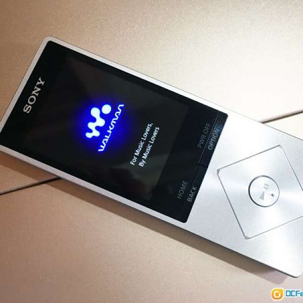 Sony NW-A25 99% new, 銀色, 行貨全套, 有單有盒, 仲有9個月有保