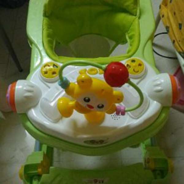 嬰兒學行車