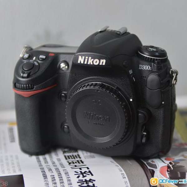 Nikon d300s淨機一部。冇盒