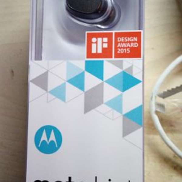 99.5%新 行貨Motorola Moto Hint+ 只買了兩星期，用過一次