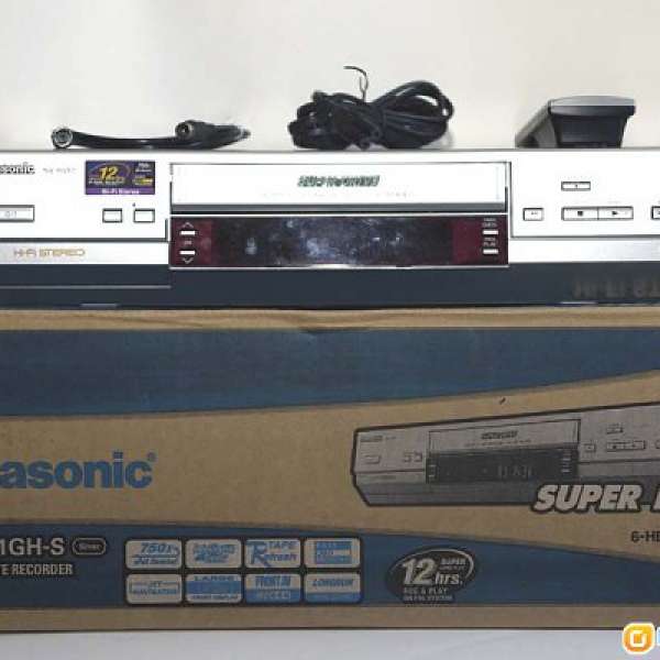 95%新Panasonic NV-HV61 HiFi VHS錄影機，可以12小時長時間錄影