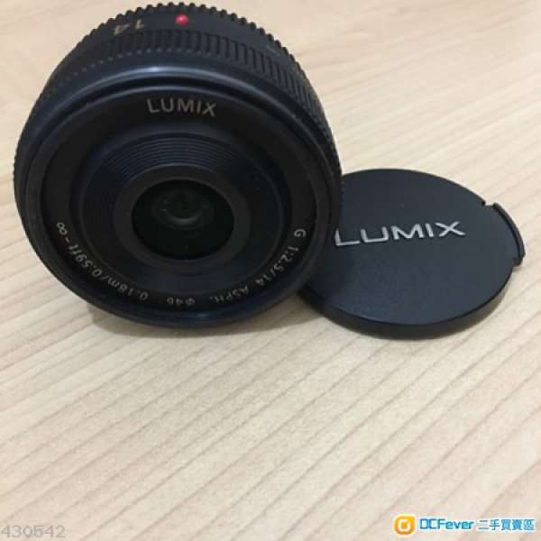 99% Panasonic Lumix 14mm f/2.5 kit lens
