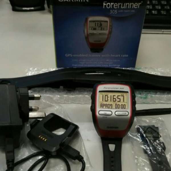 Garmin Forerunner 305 running GPS with heart rate monitor edge