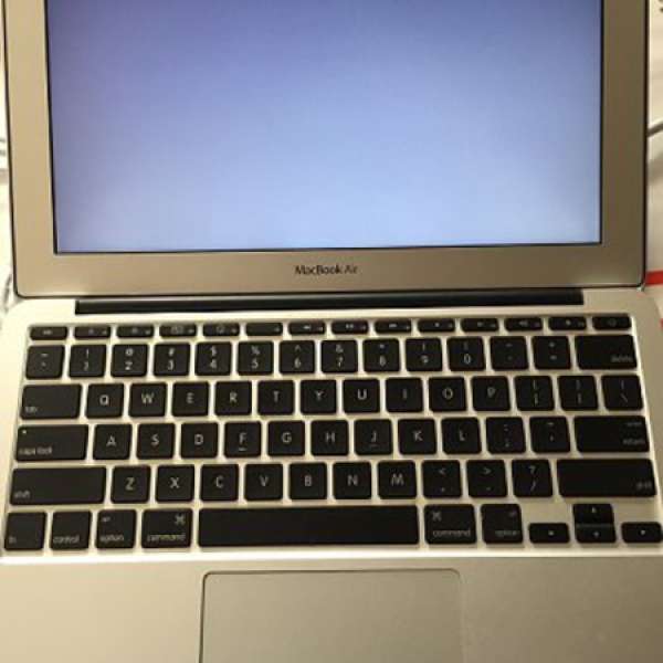 MacBook Air (11-inch, Late 2010) --- PROBLEM