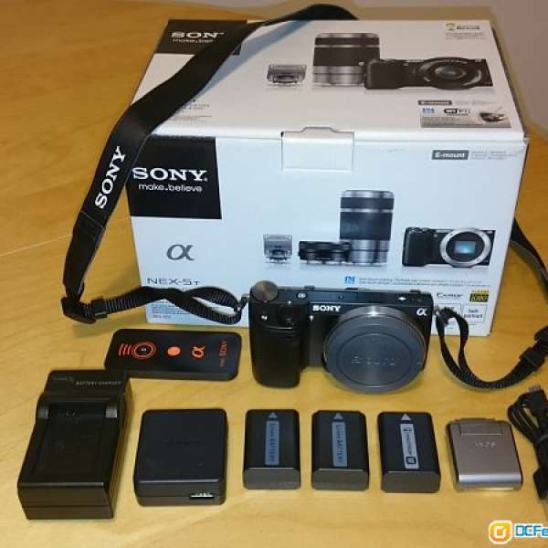 Sony NEX-5T 機身連閃燈 黑色 + 3 batteries, 有盒, 95% new