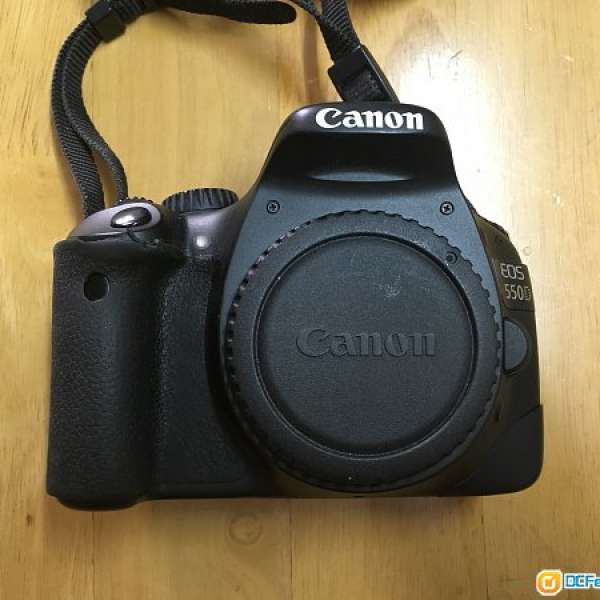 70% New Canon 550D + 18-55mm Kit Lens