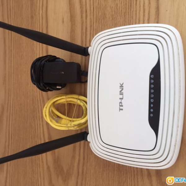 98% new TP-link  TL-WR841N 無線由路器 wireless N router