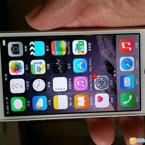 九成新Iphone5s16G淨機金色