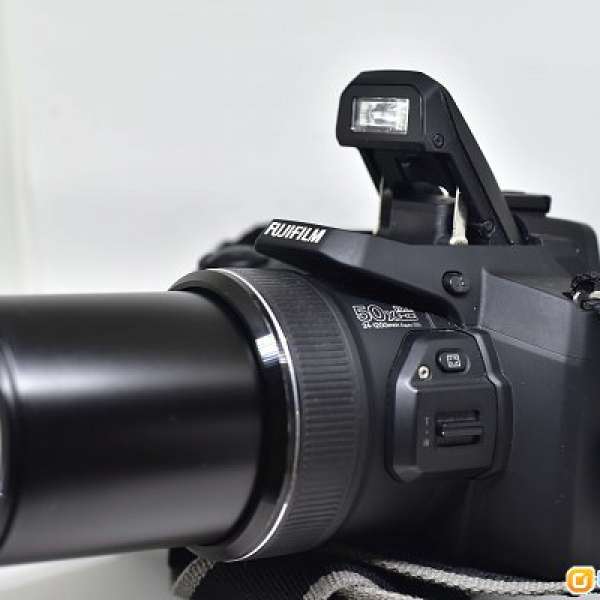 全天候機身防塵防水滴50X光學變焦 Fujifilm FinePix S1 (24-1200mm, f/2.8- 5.6)