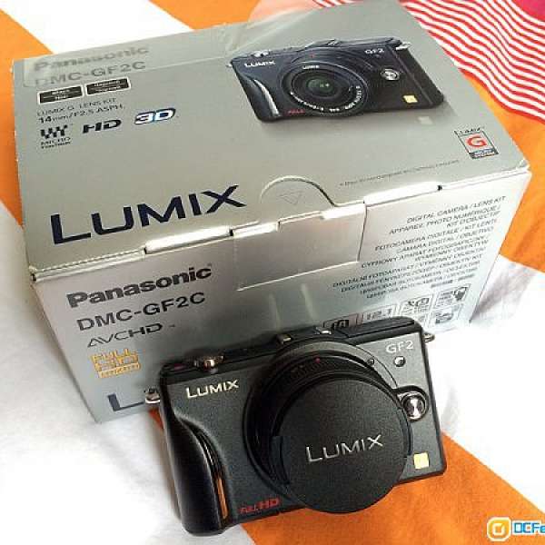 ***98%新Panasonic DMC-GF2 kit 黑色 + 14mm LENS行貨***