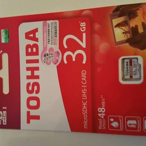 全新Toshiba 32GB microSD card